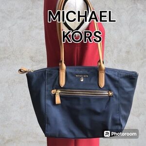 Michael Kors Shoulder Bag